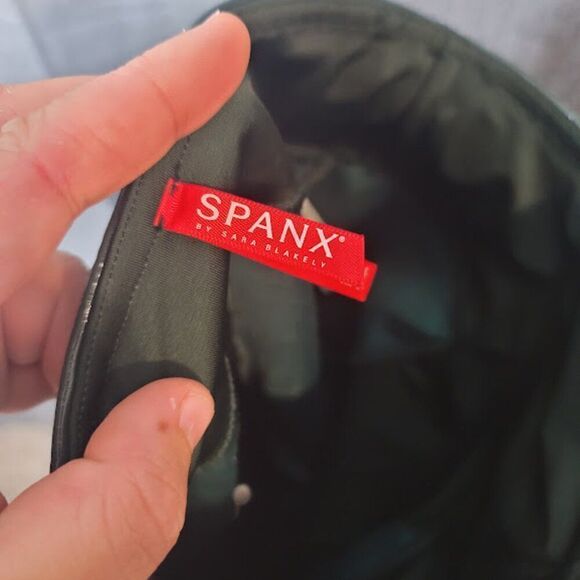 Spanx Faux Patent Leather Liquid Gloss Leggings - Picture 8 of 10